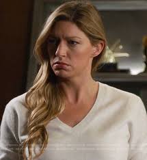 WornOnTV: Ava's white v-neck sweater