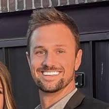 Bryan Freeze's Instagram, Twitter & Facebook