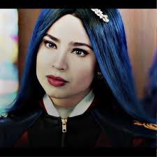 the real IT GIRL 🫦 #fypシ゚viral #fyp #fy #sofiacarson #descendants #evie  #eviedescendants