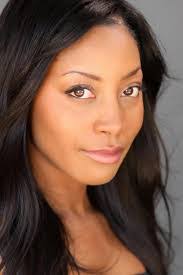 Larissa Bryant's Instagram, Twitter & Facebook