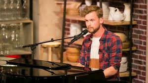 La plus belle voix hochgeladen. L Invite Theophile Le Gagnant De The Voice Belgique 2017