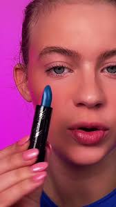 Color-Changing Lipstick Unboxing, Review, and Swatch