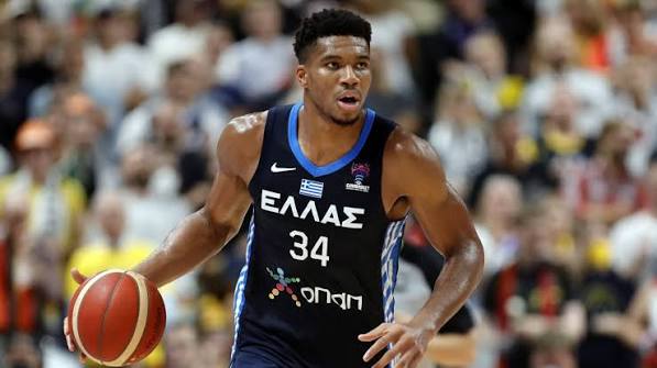 Yunanistan'a Giannis Antetokounmpo Şoku