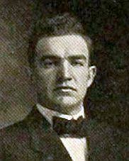 Grady Hedrick's Instagram, Twitter & Facebook