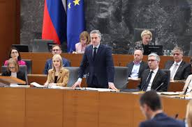 Robert Golob zabrusil poslancu SDS ...