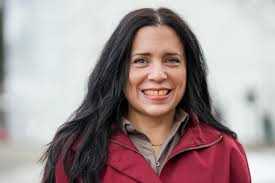 Mayra Henríquez blir museumsleiar ved Sogn og Fjordane Kunstmuseum