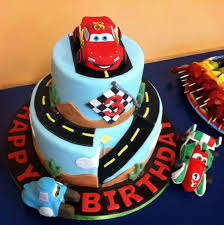 This cake is available in 2 kilograms and arrives in 4 flavours namely chocolate, butterscotch, pineapple and vanilla. Cake For 2 Year Old Boy Without Fondant 10 Birthday Cake Ideas For Boys 2 Year Old Birthday Cake The Catch Is Only Commands Beginning With Simon Says Must Be Followed Best Pictures Photos