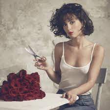 Barbara piévic (born 10 april 1993), known professionally as barbara pravi, is a french/serbian singer, songwriter, and actress. Barbara Pravi Facebook