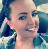 Danielle Landis's Instagram, Twitter & Facebook