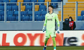 Altay bayındır kimdir, altay bayındır nereli, altay bayındır kaç yaşında ve altay bayındır boy kilosu gibi sorularınızın cevaplarını derledik. Altay Bayindir Injured In Azerbaijan Match World Today News