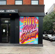 Shopping Queen: Andrea liebt Katzen über alles - Aber warum hat sich dann  keine?