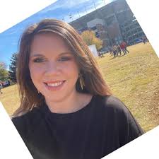 Congrats to Mrs. Shelly Addison, Brookwood's most deserving Daisy Award  winner, celebrating with her awesome Women's team! I'm so happy to work  alongside you every day. 🎉🥳👏