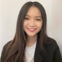 Florence Good's Instagram, Twitter & Facebook