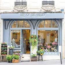Hello Everyone Here S Another Charming Parisian Flower Shop Lily Of The Valley On Rue Blanche Wishing You A Joyful Day Parisian Lily Of The Valley Flowers