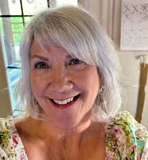 Stopped coloring my hair 2 years ago. Happy with the natural grey color👍