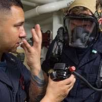 Unteroffizier 2. Klasse Ashley Leppert, ein Avioniker