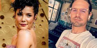 Fans noticed that halsey also tagged her baby daddy alev aydin in the post. Who Is Alev Aydin Halsey S Boyfriend And Father Of Her Child
