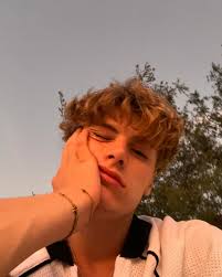 Casper Mott (@casper_mott) • Instagram photos and videos