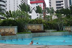 ✨relax by the poolside, bond over fun family ‍‍activities or indulge at the spa, the perfect staycay starts here! Swimming Pool Aufnahme Von Shangri La Hotel Kuala Lumpur Tripadvisor