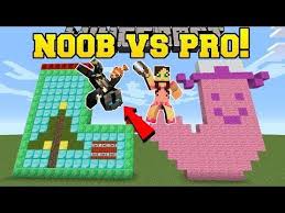 Minecraft Noob Vs Pro Christmas Build Battle Mini Game Youtube Mini Games Noob Minecraft