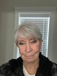 Suitable haircuts for women over 50 with thin hair