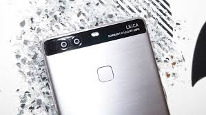 En plus du plutôt réussi p9, huawei avait présenté lors du dernier mwc son p9 plus, une version boostée du modèle, avec notamment un écran amoled de 5,5 pouces et 1 go de ram supplémentaire. Huawei P9 Plus Im Test Leica Lack Und Press Touch