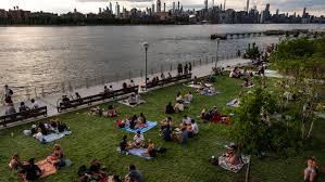 But first, a few things you need to know about big apple. N Y N J And Conn To Begin Coronavirus Travel Quarantine For Hot Spot States The New York Times