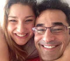 Sasha meneghel szafir (geboren 28 juli 1998) is een braziliaans model, actrice en atleet. Com Foto Grudados Luciano Szafir Parabeniza Sasha Minha Eterna Pequenina Quem Quem News