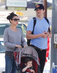 Jun 18, 2021 · mila kunis shared that she and ashton kutcher were secretly firing off some fireworks for their kids during the quarantine, and they suddenly got an unwanted visit from a famous neighbor. Mila Kunis And Ashton Kutcher Are Expecting Their Second Child Ashton Kutcher Mila Kunis Mila Kunis Style