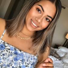 Leslie (@lesliealvarez25)