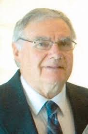 Max Dull's Instagram, Twitter & Facebook