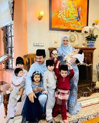 Hewan yang bersih digunakan untuk kurban, sementara hewan yang tidak bersih boleh ditebus atau. Ramai 9 Potret Lebaran Siti Nurhaliza Bersama Anggota Keluarga Baru