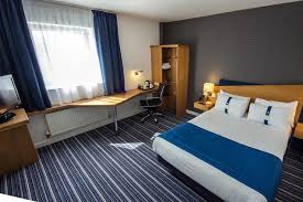 So whether you're enjoying a sheffield city break or perhaps attending a meeting or event in sheffield, stay at the holiday inn express sheffield city centre hotel and get your day off to the best possible start with our extensive free breakfast buffet. Holiday Inn Express Royal Docks London Hotels Modern Hotel Holiday Inn
