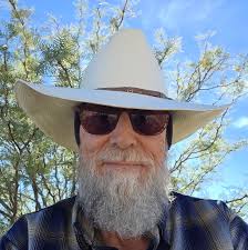 Can someone fill in the potholes between Dollar General and Family Dollar  in Odem?