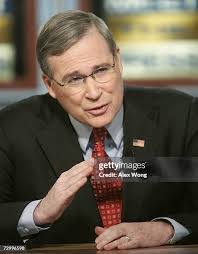 Alex Hadley's Instagram, Twitter & Facebook