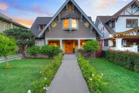 Choose from a variety of house plans, including country house plans, country cottages, luxury home plans and more. What You Get For 1 5 Million In California The New York Times