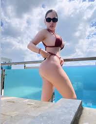 Michelle Romanis OnlyFans leaks - Experience her intimate world