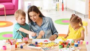 L'internaute twatermellon a raconté l'histoire d'une ancienne employée de garderie qui appliquait une règle stricte que devaient respecter les gardiennes d'enfants et elle a ensuite expliqué la raison. Comment Arrondir Vos Fins De Mois En Gardant Des Enfants