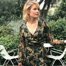 @hakangence ile yine içi dışı bir röportaj yaptık bugün hürriyet'te ‍#çiçero #kuzgun @muhsinakgun kostüm: Burcu Biricik Instagram Burcu Biricik On Instagram In 2020 Best Actress