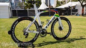 Mads pedersen gana la 3ª y es el nuevo líder del binkbank tour. Mads Pedersen S Trek Madone Slr 9 Disc Gallery Cyclingnews