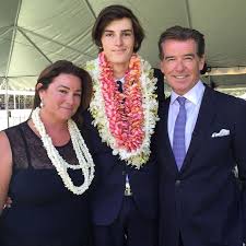 pierce brosnan and his wife celebrate 25th anniversary and their pics throughout the years are relationship goals pierce brosnan keely shaye hollywood couples
