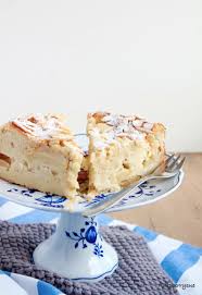 Herbstlicher Apfel Mandel Kuchen Mit Quark Kuchen Mit Quark Einfacher Nachtisch Kuchen Und Torten