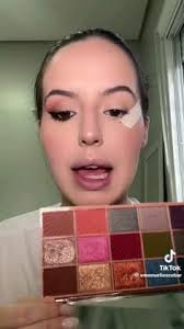 Karin Estrada (karinstrad)