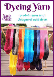 Kettle dyeing yarn the main difference in kettle dyeing is that the yarn is placed inside a pot, pan or kettle and the dyes are poured on in sections. Dyeing Yarn With Jacquard Acid Dyes And Protein Fibers Jessie At Home