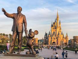 12 Best Tokyo Disneyland Rides For Adults