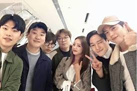 The actor carried the torch for 200 meters in the city of suwon on january 5. Reply 1988 Cast Reunites On Hyeri S Instagram Post