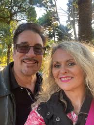 Family whiteboard sketches … Mine is the bumblebee. 🐝