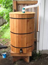 Consider A Rain Barrel For Your Yard Waschbecken Garten Herbst Aussendekoration Anlehngewachshaus