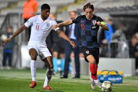 Anh sẽ đối đầu với croatia trong trận đấu đầu tiên của cả hai đội ở vòng chung kết euro, cuộc đối tuyển anh dưới thời hlv gareth southgate chơi khá ổn định và có thành tích tốt, họ dễ dàng giành vé dự vòng chung kết euro và cũng đang chơi tốt. Soi Keo Tá»· Lá» CÆ°á»£c Anh Vs Croatia 20h00 Ngay 13 6 Tam SÆ° Ä'oi Ná»£