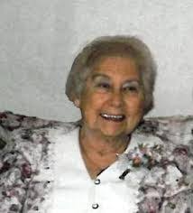 Eileen May's Instagram, Twitter & Facebook